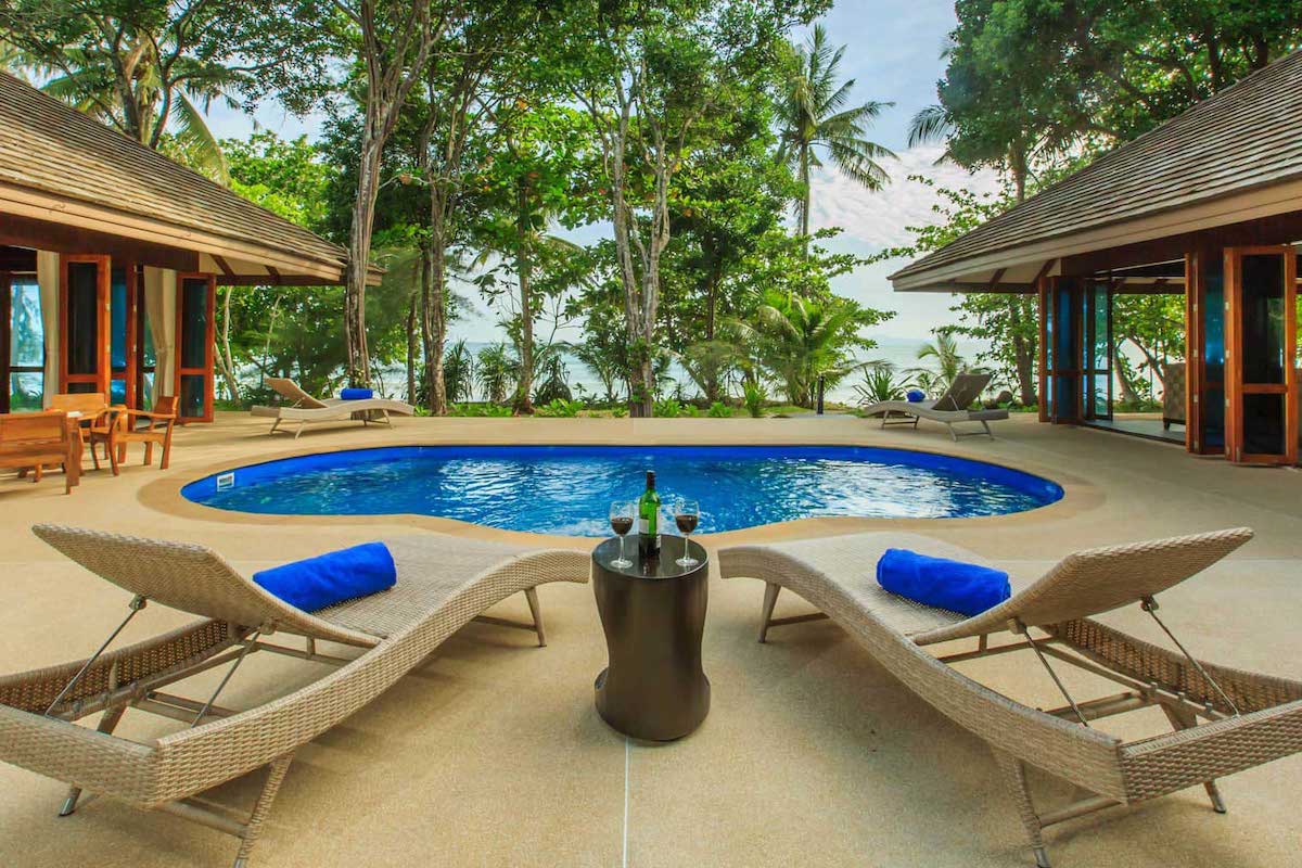 A Week Away<br>Stay 7, Pay 6  Image